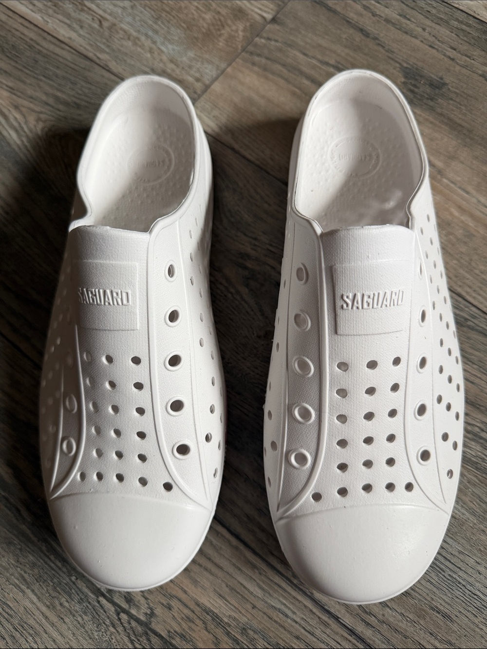 SAGUARO Men’s White Slip-On Boat Shoes